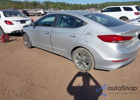 2017 Hyundai Elantra Se из США, поврежденный, VIN 5NPD84LFXHH084649